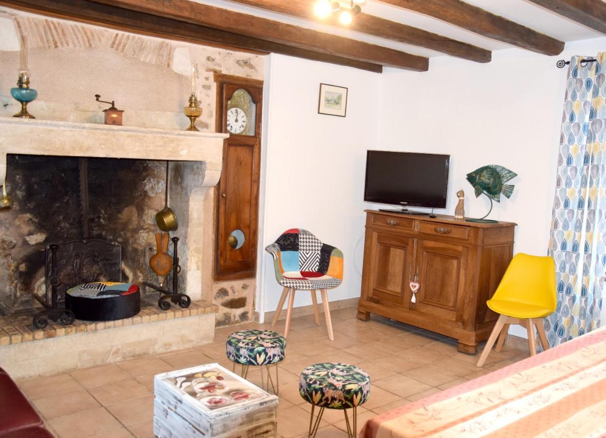Maison Charismatique A Saint-Germier Avec Jardin Cloture. ภายนอก รูปภาพ