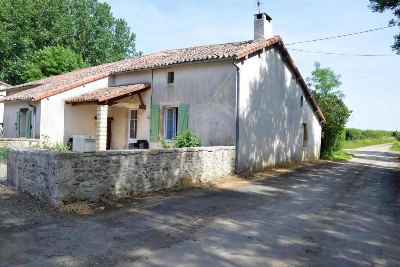 Maison Charismatique A Saint-Germier Avec Jardin Cloture. ภายนอก รูปภาพ